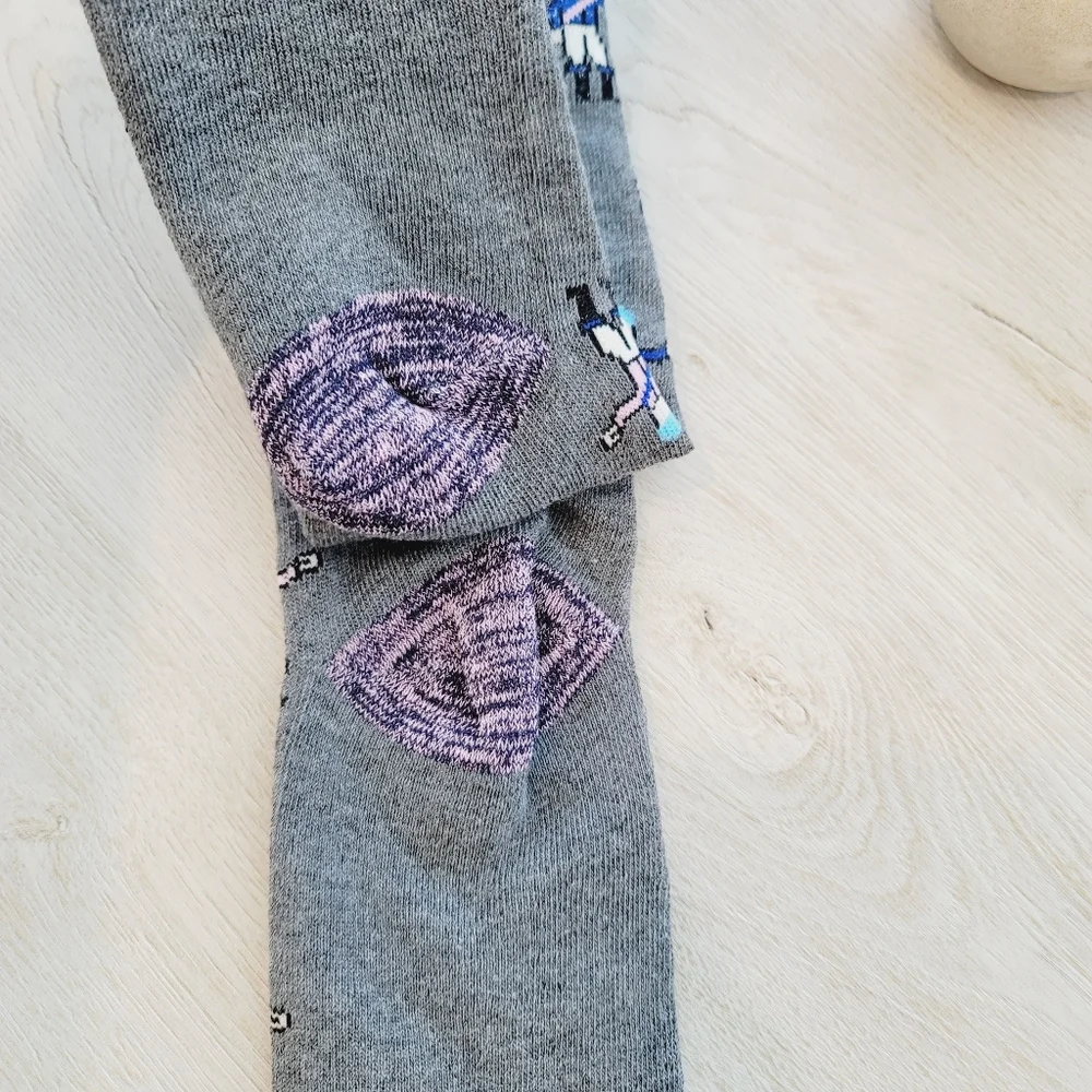 💕 NWT Basic Resources Race To The Finish Crew Socks - Picture 2 of 8
